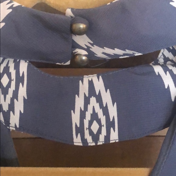 Flowy Gray/Tan Ikat print Tunic/Dress - Med - Picture 3 of 5